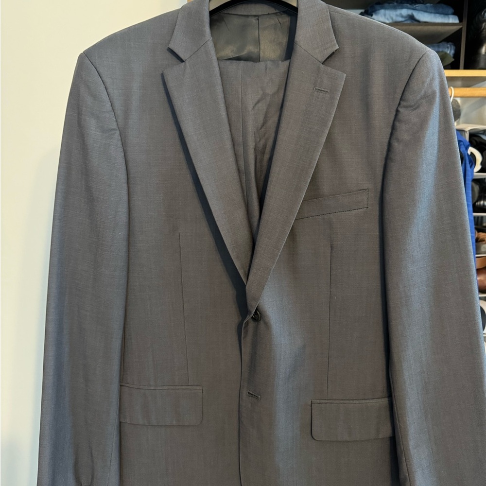 Men’s Suit